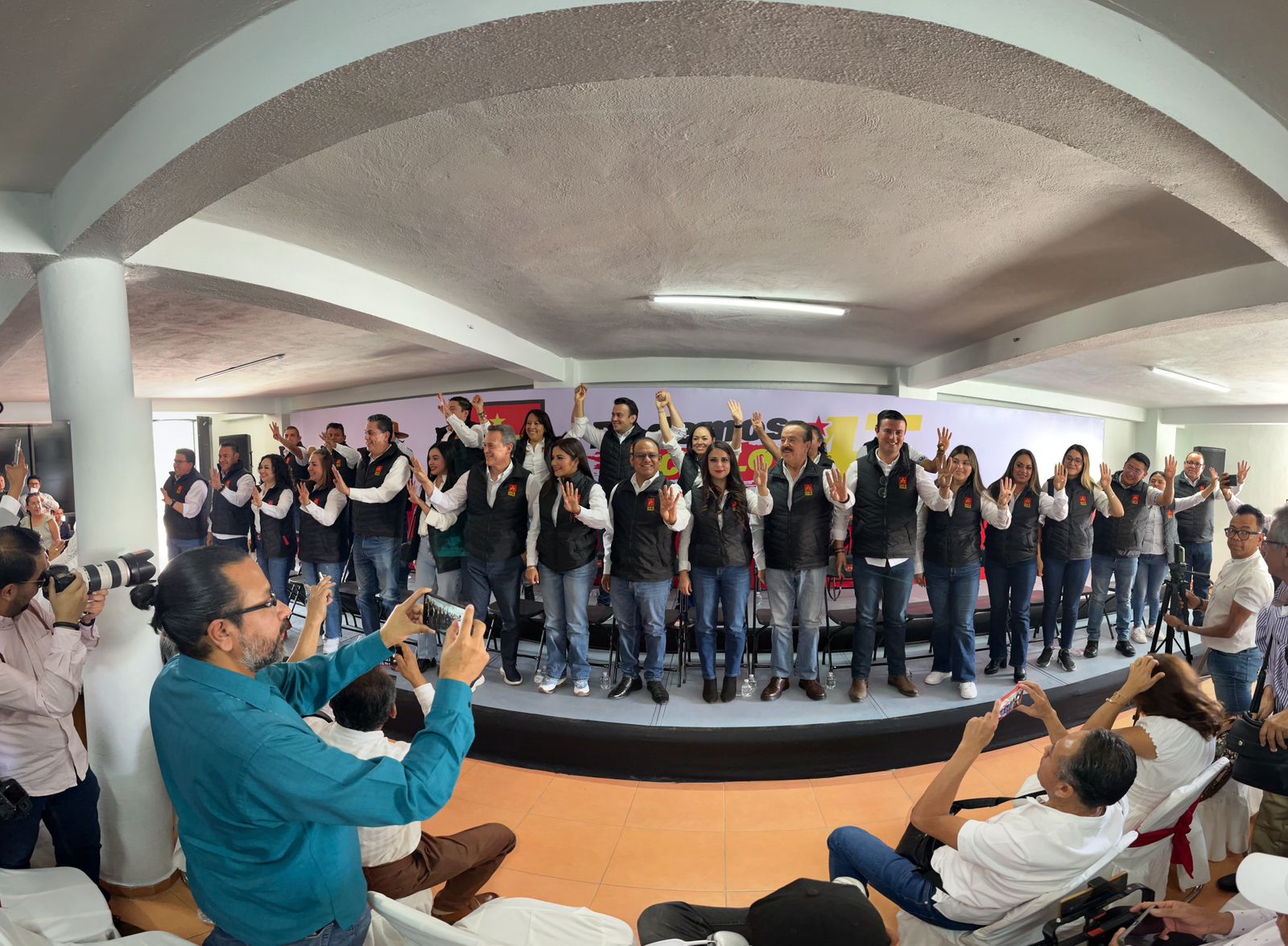 Presenta PT candidatas y candidatos ganadores a diputados locales